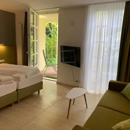 Lägenhetshotell Park-lodge Am Rohrbusch 4*
